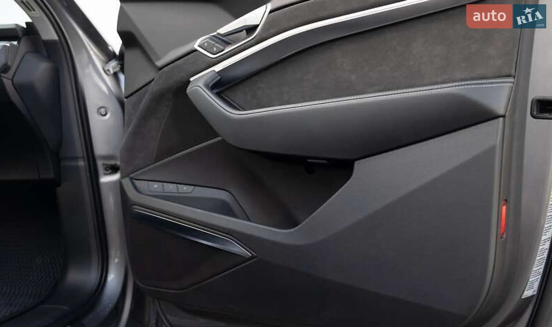 2020 Audi e-tron - мініатюра 17