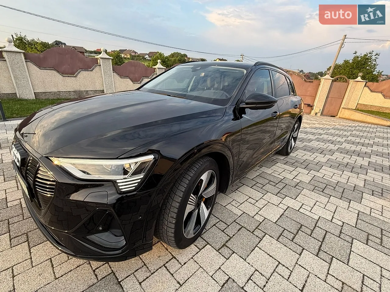 2022 Audi e-tron - мініатюра 21