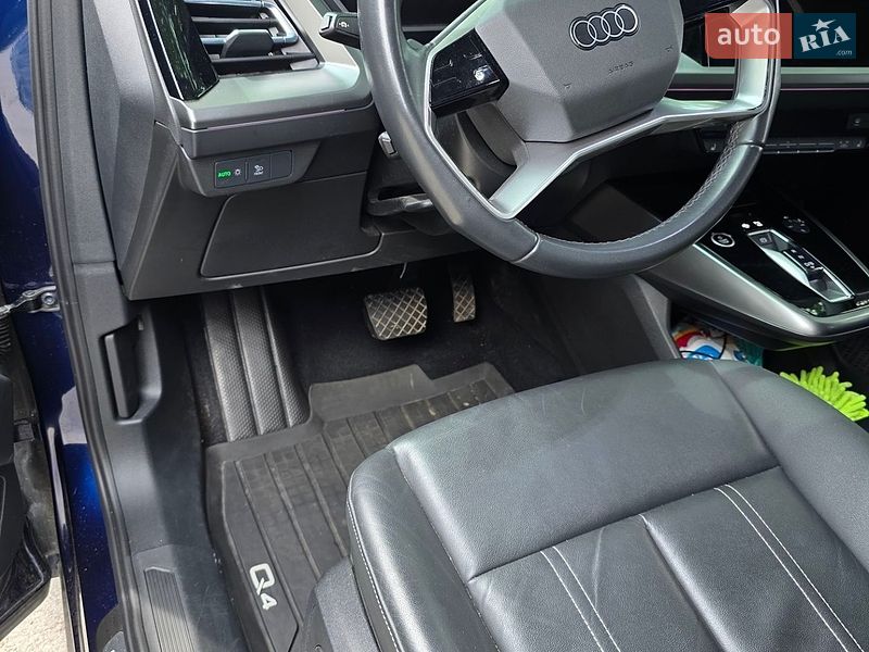 Позашляховик / Кросовер Audi e-tron 2022 в Звягелі