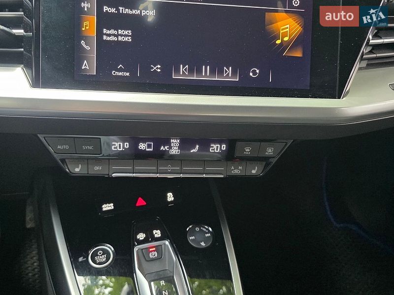 Позашляховик / Кросовер Audi e-tron 2022 в Звягелі