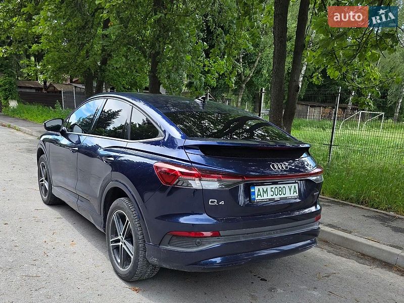 Позашляховик / Кросовер Audi e-tron 2022 в Звягелі