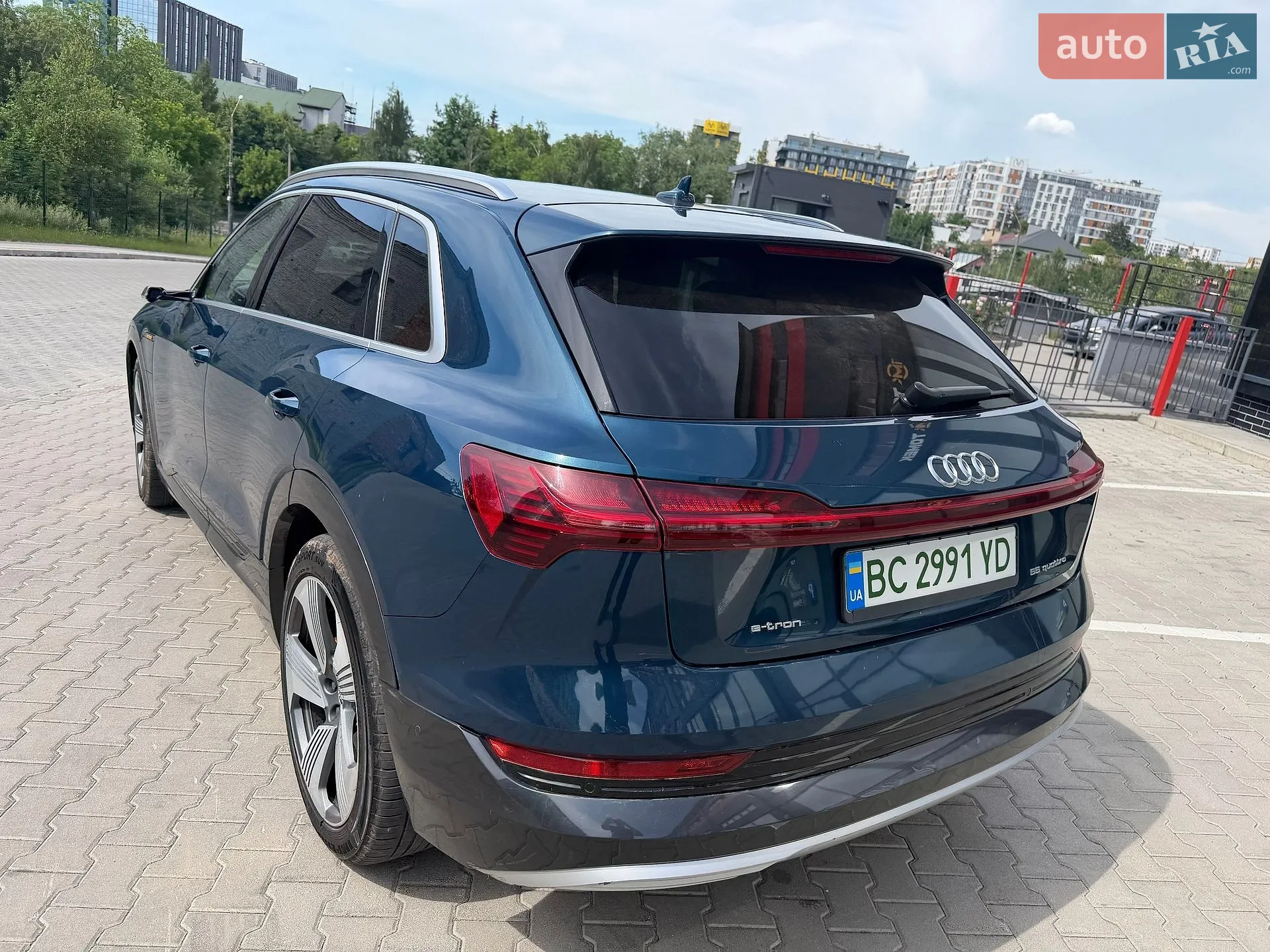 2019 Audi e-tron - мініатюра 10