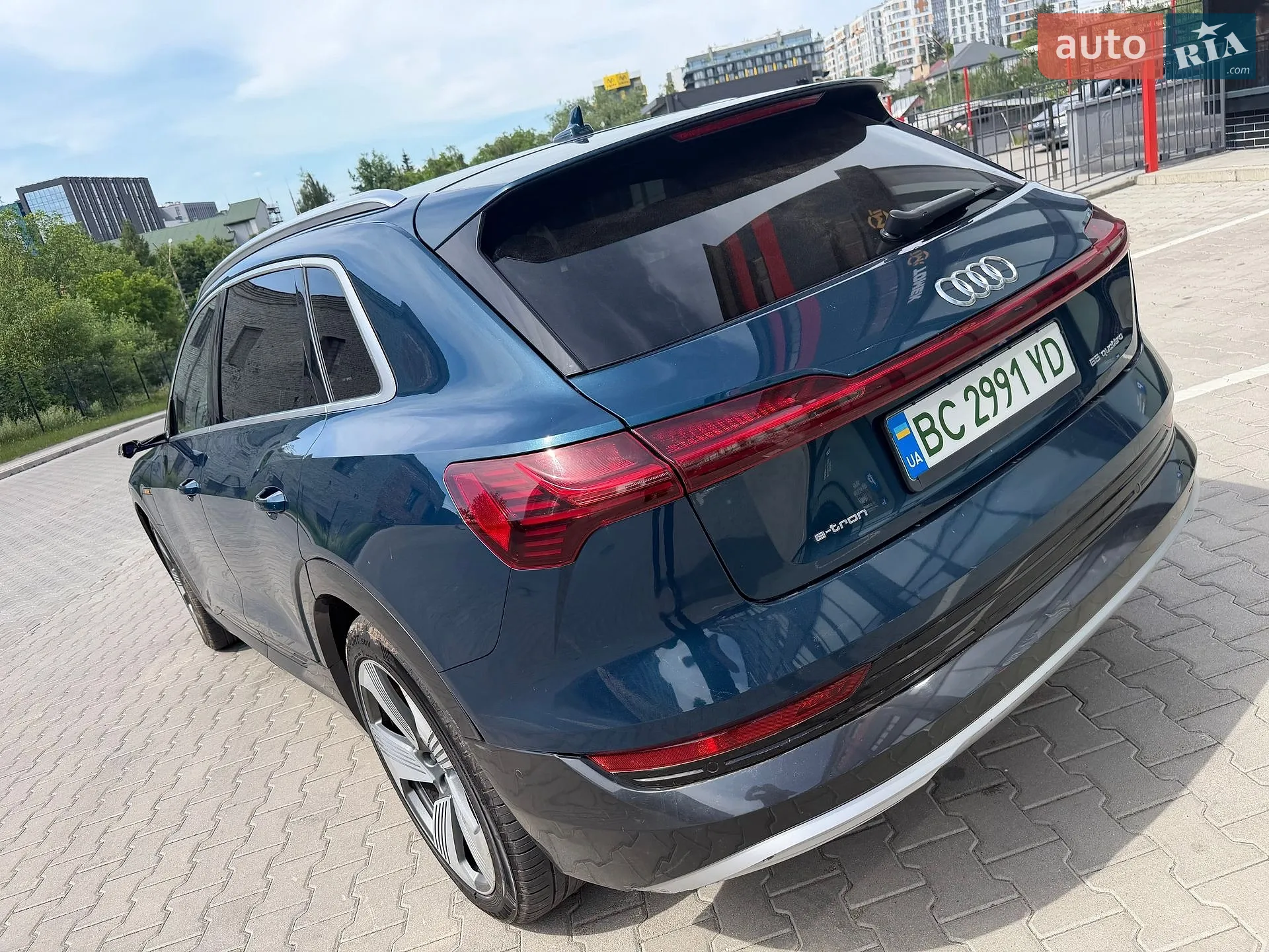 2019 Audi e-tron - мініатюра 11