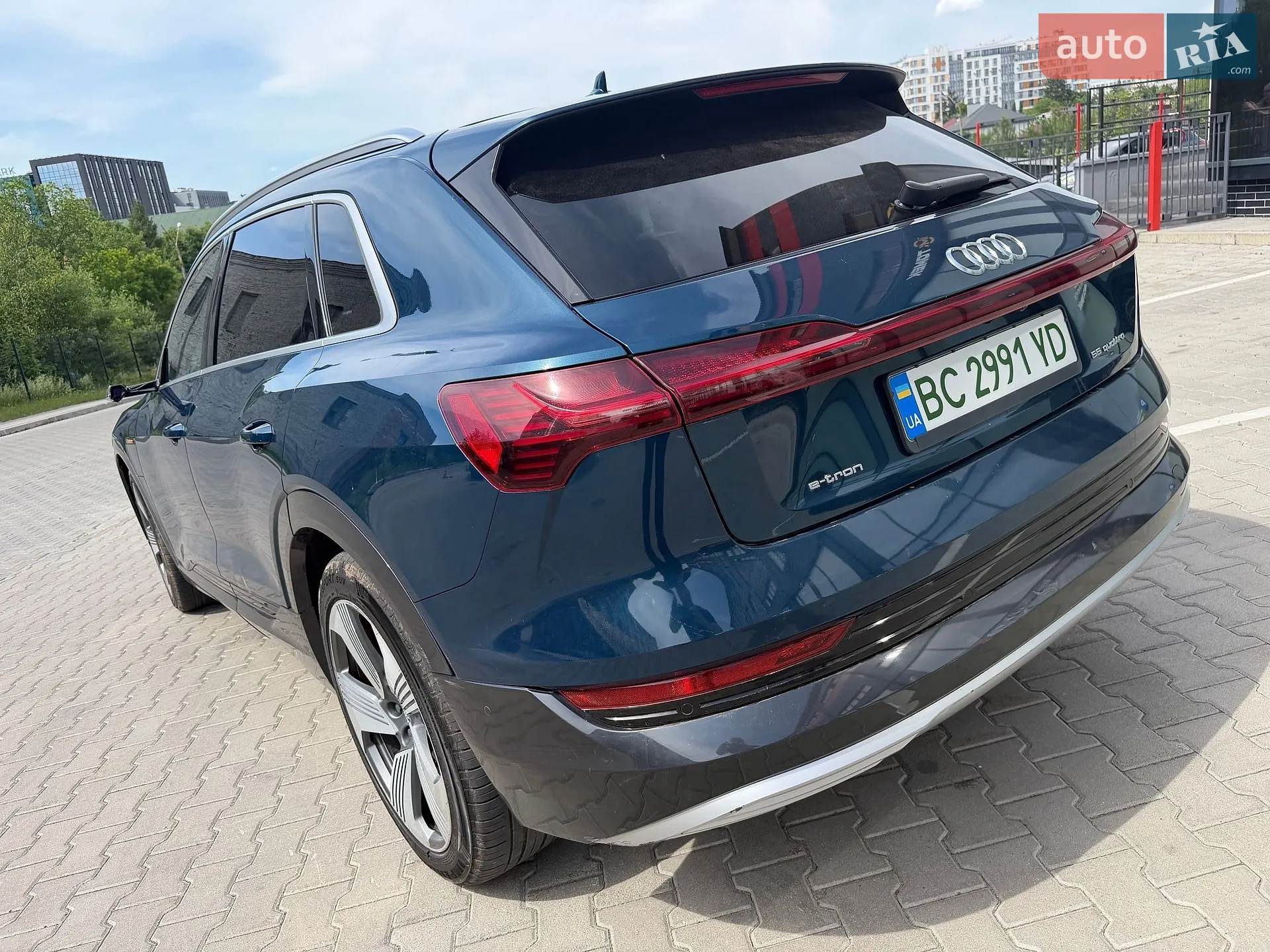 2019 Audi e-tron - мініатюра 12