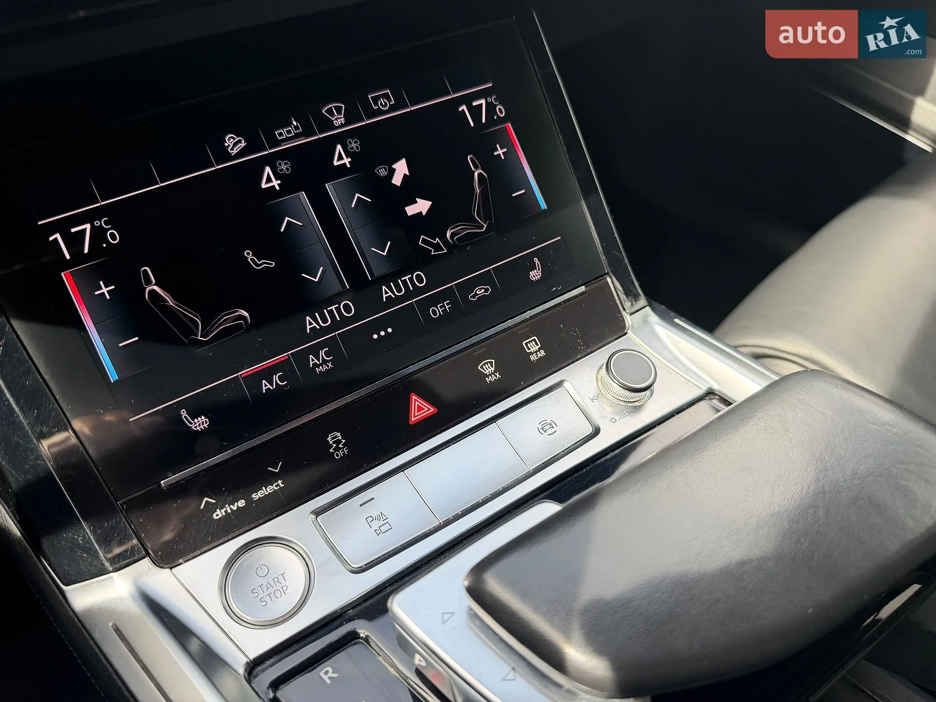 2019 Audi e-tron - мініатюра 36