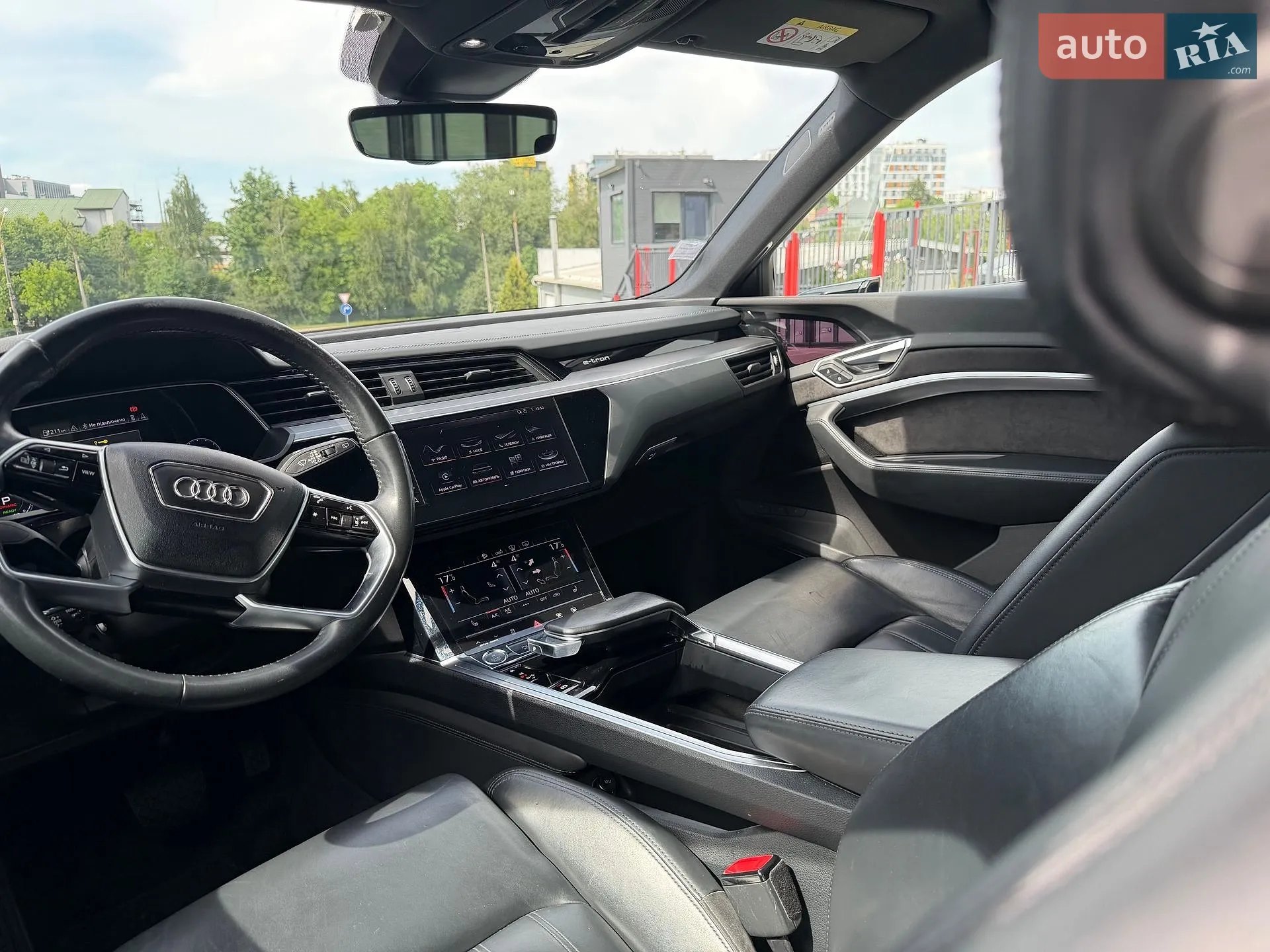 2019 Audi e-tron - мініатюра 42