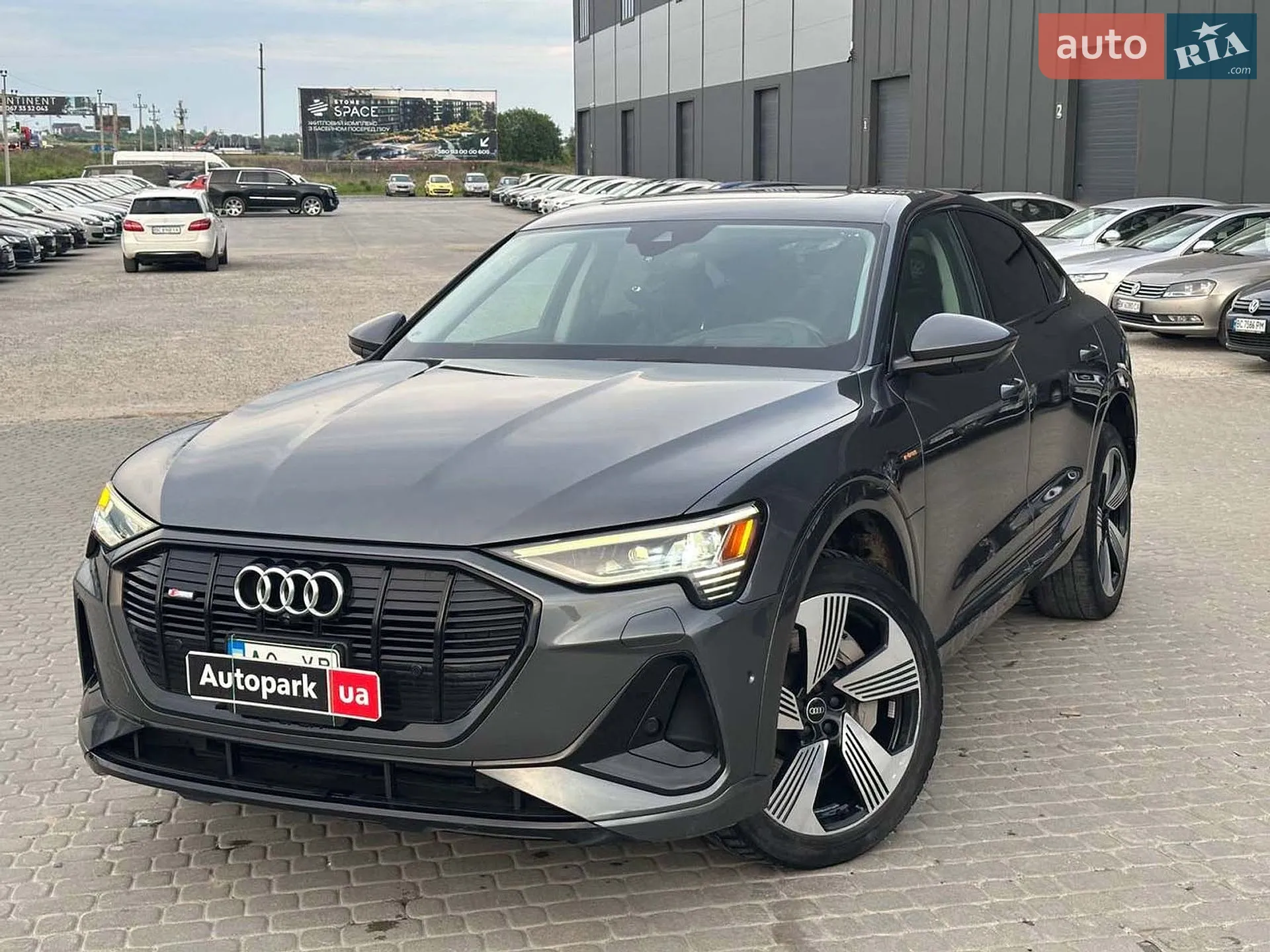 2020 Audi e-tron - фото 1