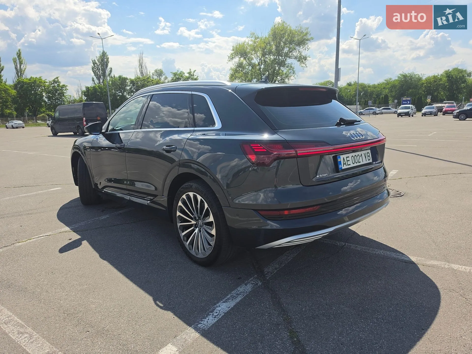 2020 Audi e-tron - мініатюра 12