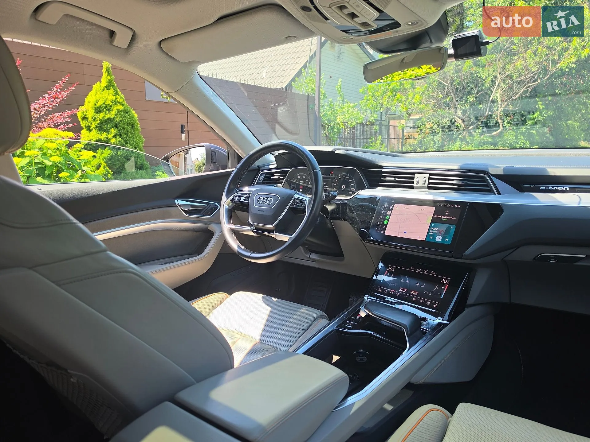 2020 Audi e-tron - мініатюра 41