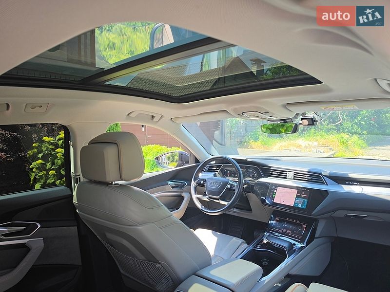 Позашляховик / Кросовер Audi e-tron 2020 в Дніпрі