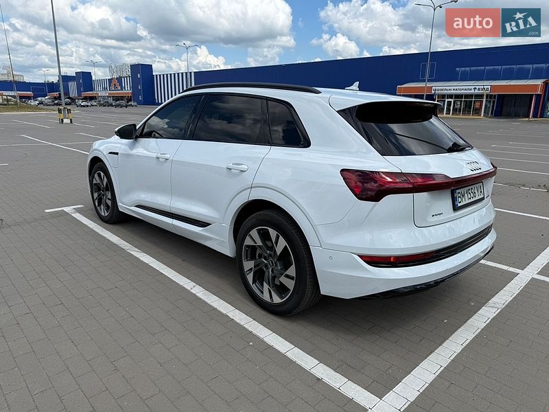 Внедорожник / Кроссовер Audi e-tron 2020 в Киеве фото 6 Внедорожник / Кроссовер Audi e-tron 2020 в Киеве