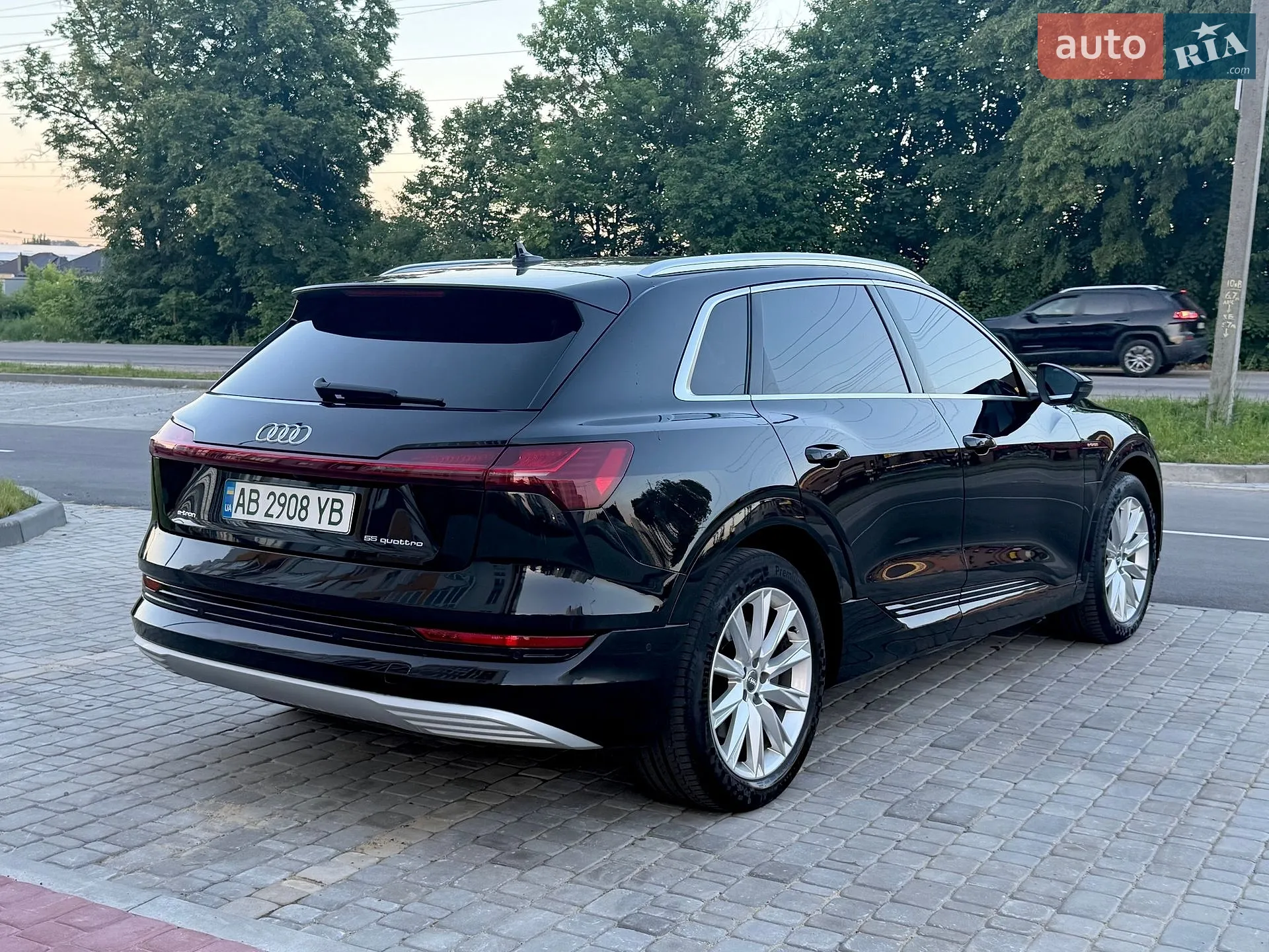 2019 Audi e-tron - мініатюра 10