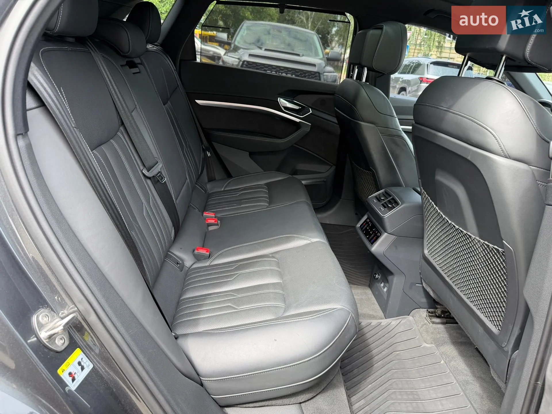 2019 Audi e-tron - мініатюра 27