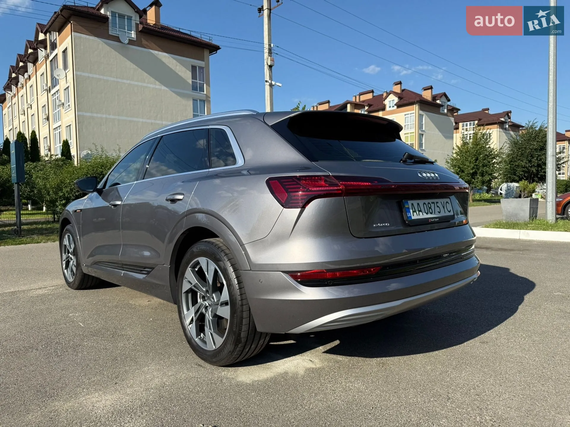 2020 Audi e-tron - мініатюра 12