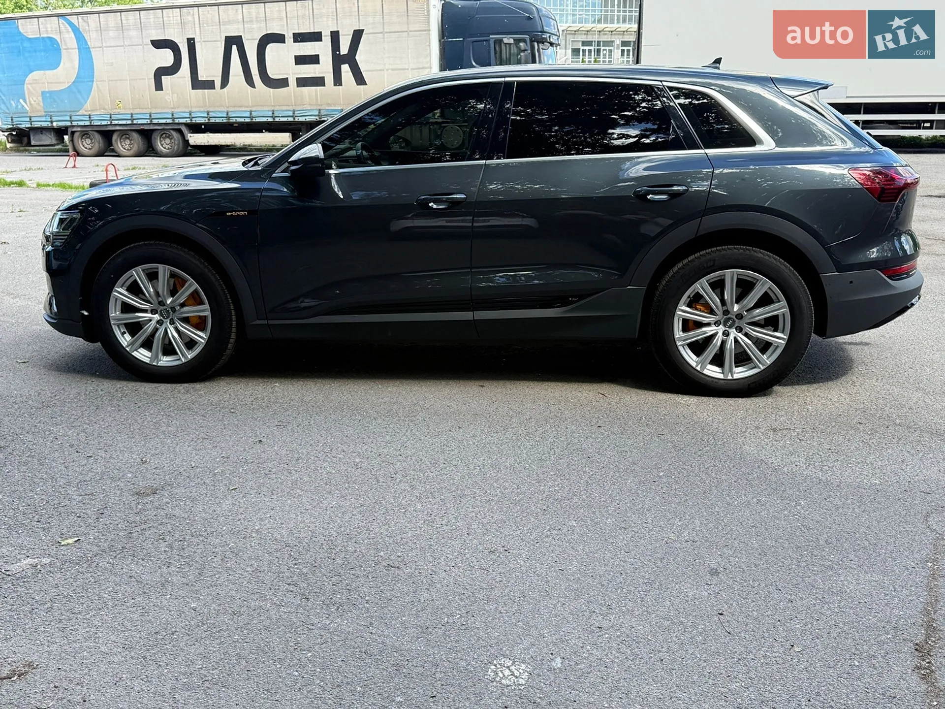 2020 Audi e-tron - мініатюра 4