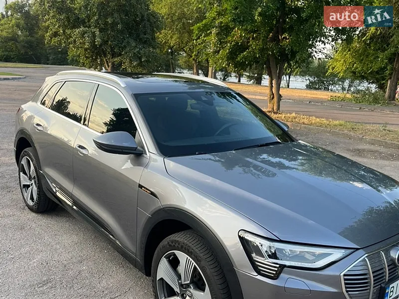 Audi e-tron 2019