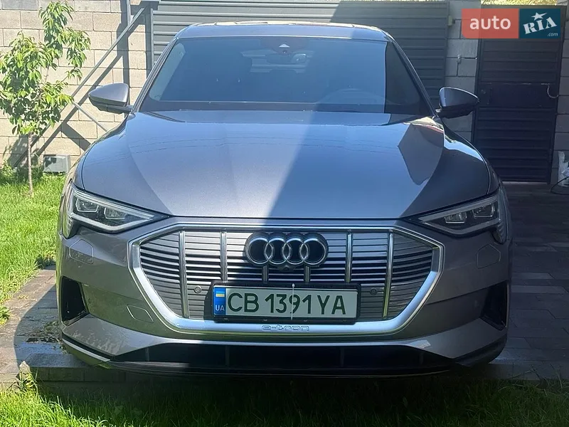 Audi e-tron