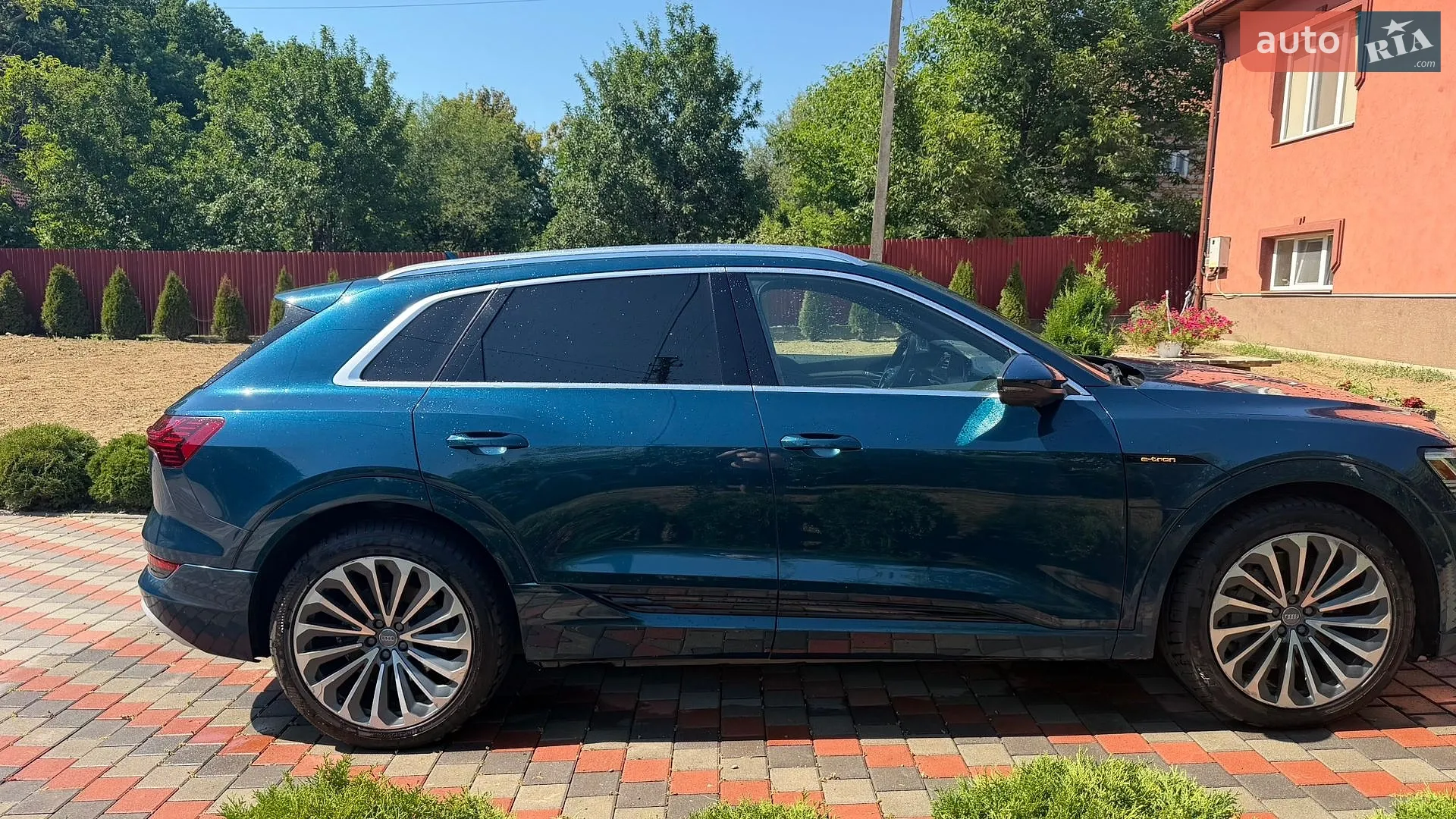 2019 Audi e-tron - мініатюра 14