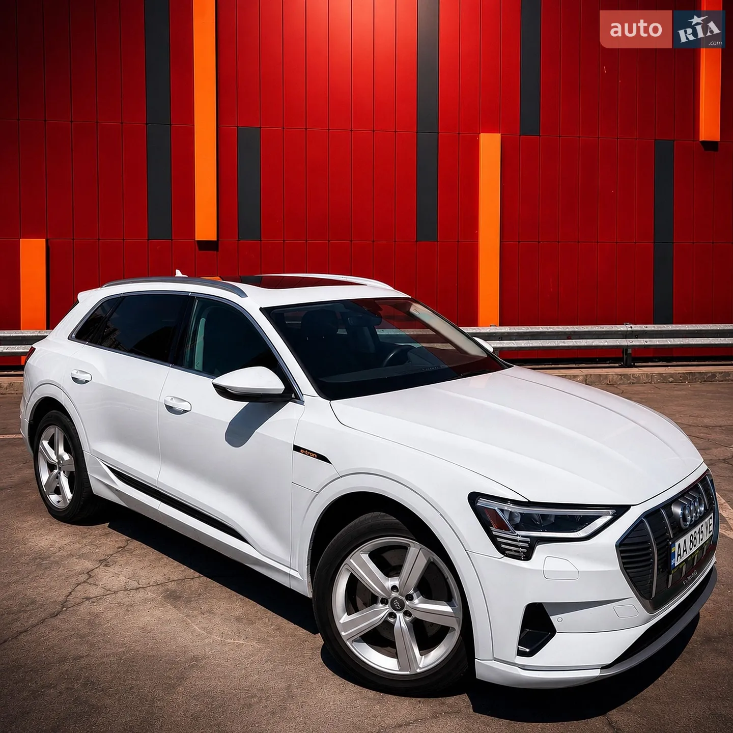 2019 Audi e-tron - мініатюра 11