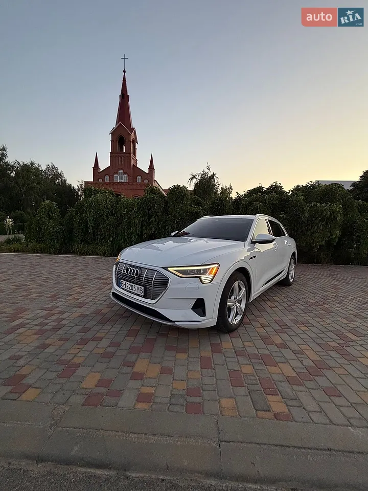 2020 Audi e-tron - мініатюра 17