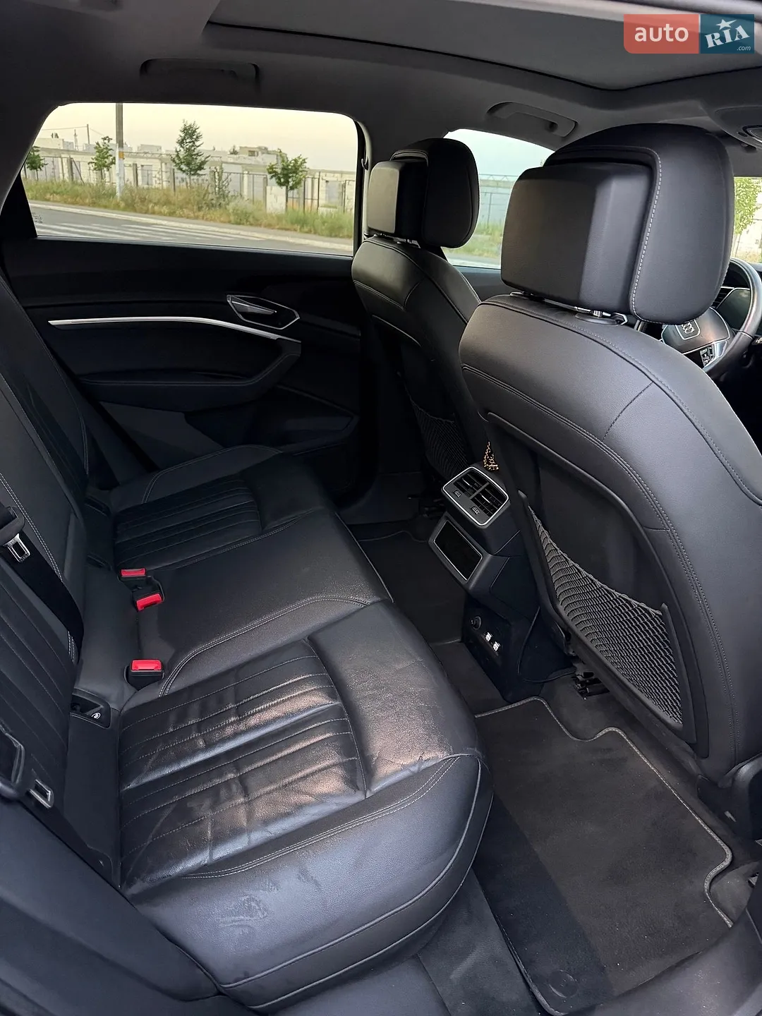 2019 Audi e-tron - мініатюра 29