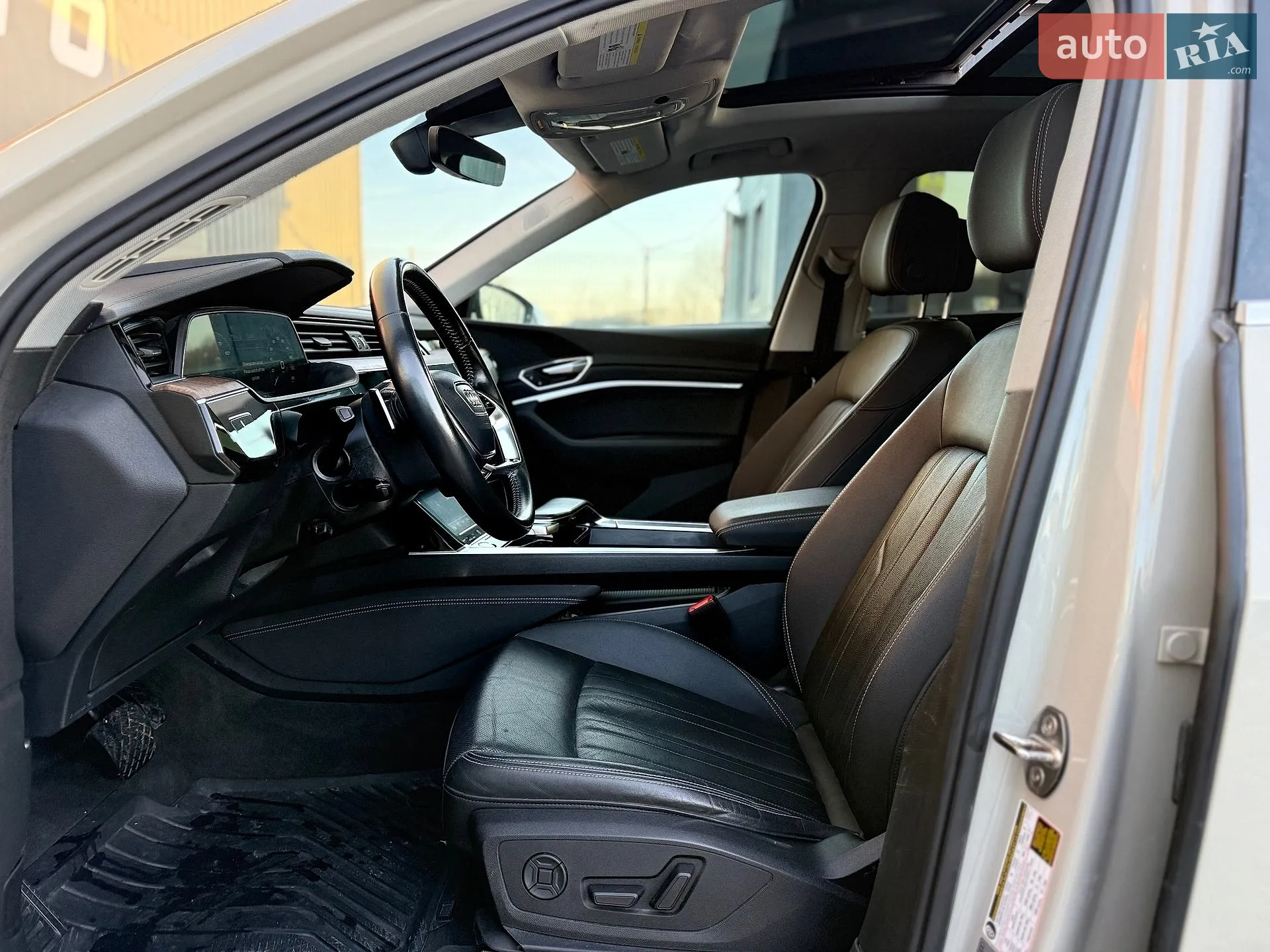 2019 Audi e-tron - мініатюра 30