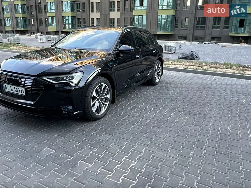 Audi e-tron 2020 VIN WA1AAAGE5MB003196 фото оголошення 5 з 72