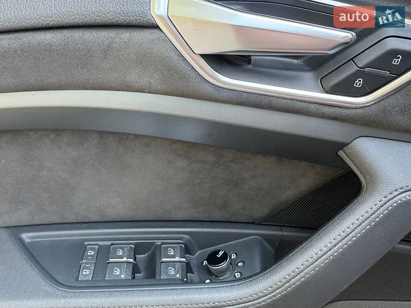 Audi e-tron 2020 VIN WAUZZZGE5LB037022 фото оголошення 22 з 67