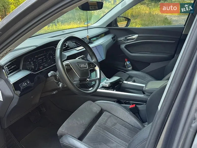 Audi e-tron 2020 VIN WAUZZZGE5LB037022 фото оголошення 33 з 67