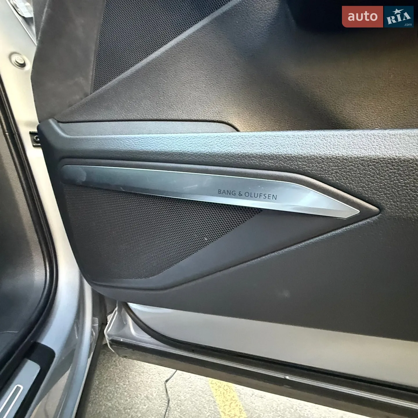 2019 Audi e-tron - мініатюра 8