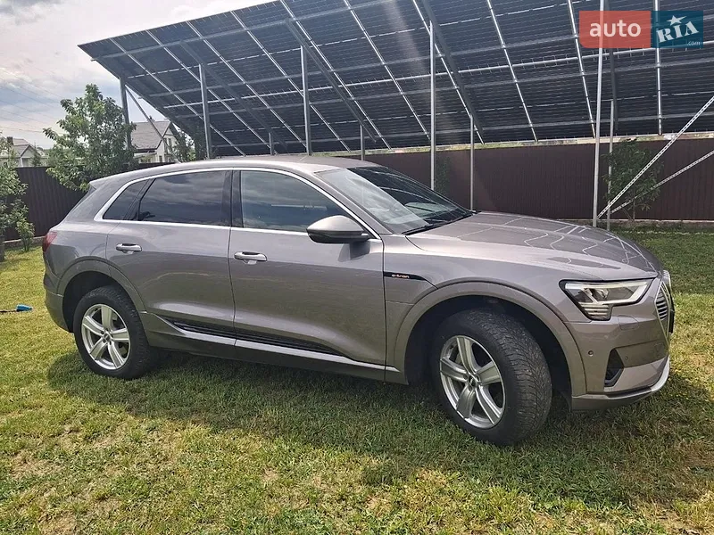 Audi e-tron 2019 VIN WAUZZZGE3LB017237 фото оголошення 3 з 41