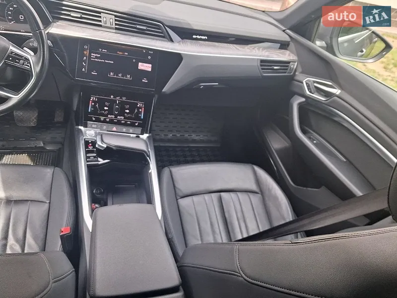 Audi e-tron 2019 VIN WAUZZZGE3LB017237 фото оголошення 14 з 41