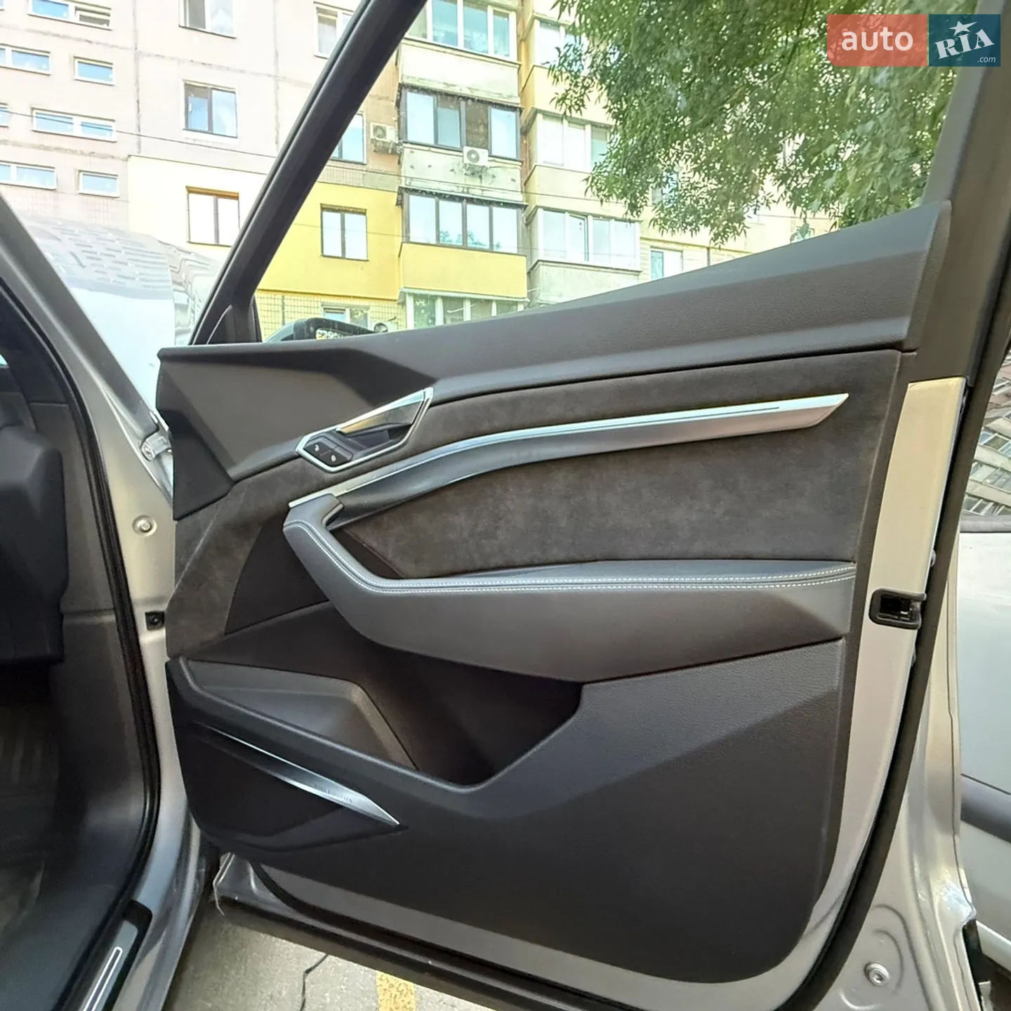 2019 Audi e-tron - мініатюра 26