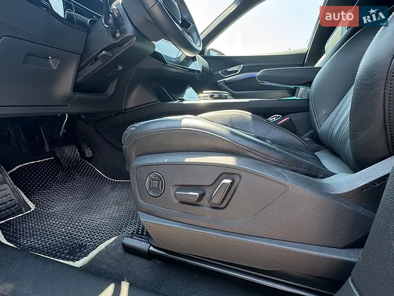 Audi e-tron 2022 VIN WAUZZZGE7NB031984 фото оголошення 24 з 52