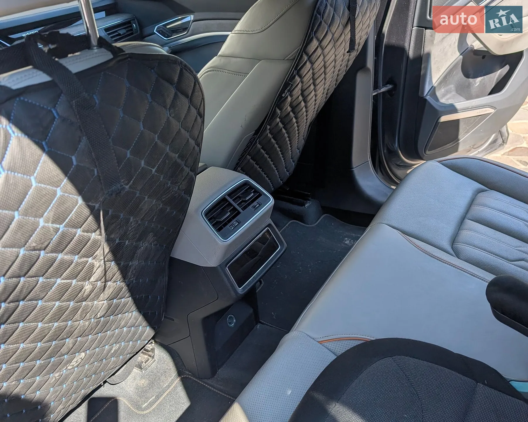 2021 Audi e-tron - мініатюра 9
