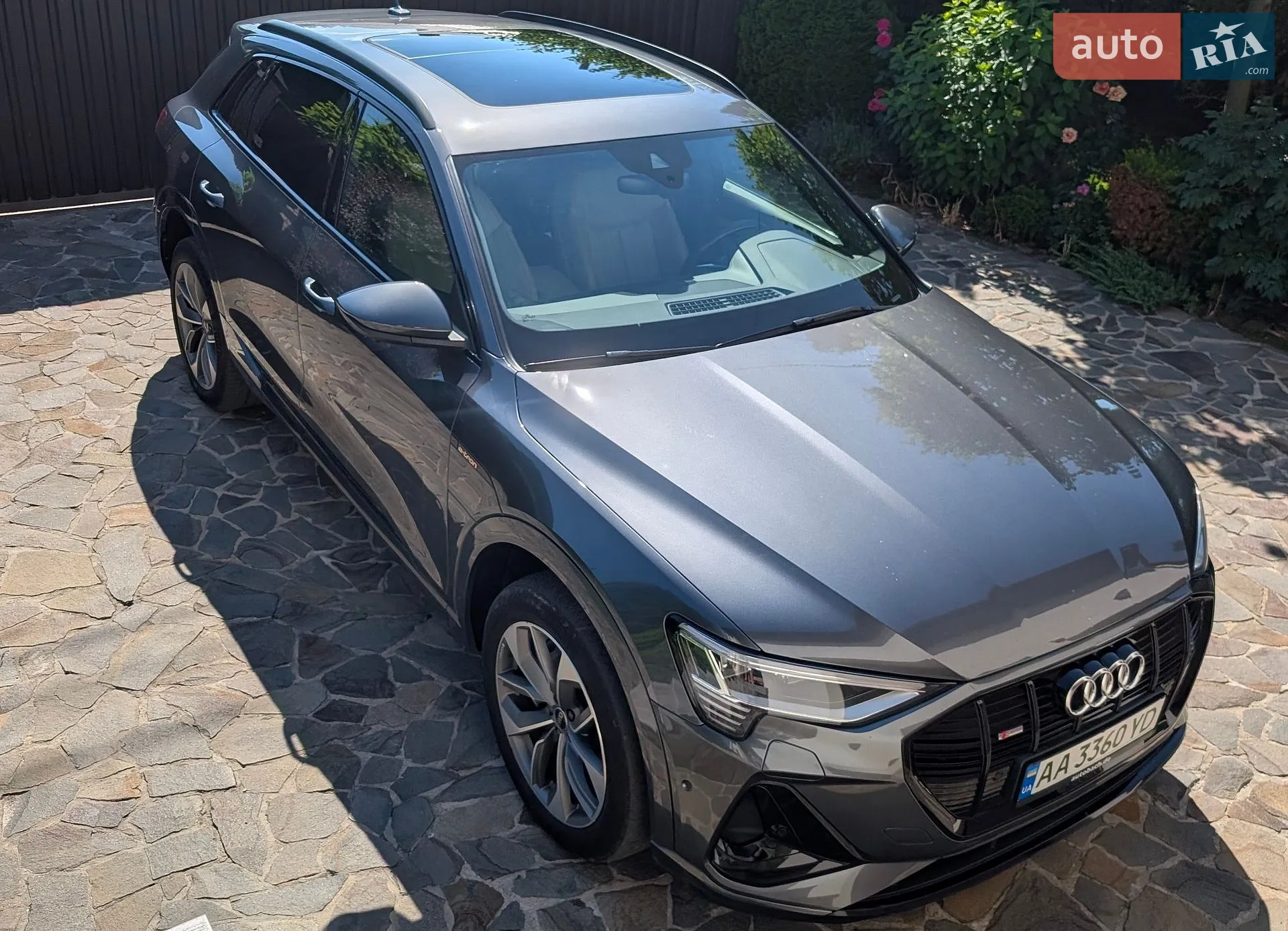 2021 Audi e-tron - мініатюра 2