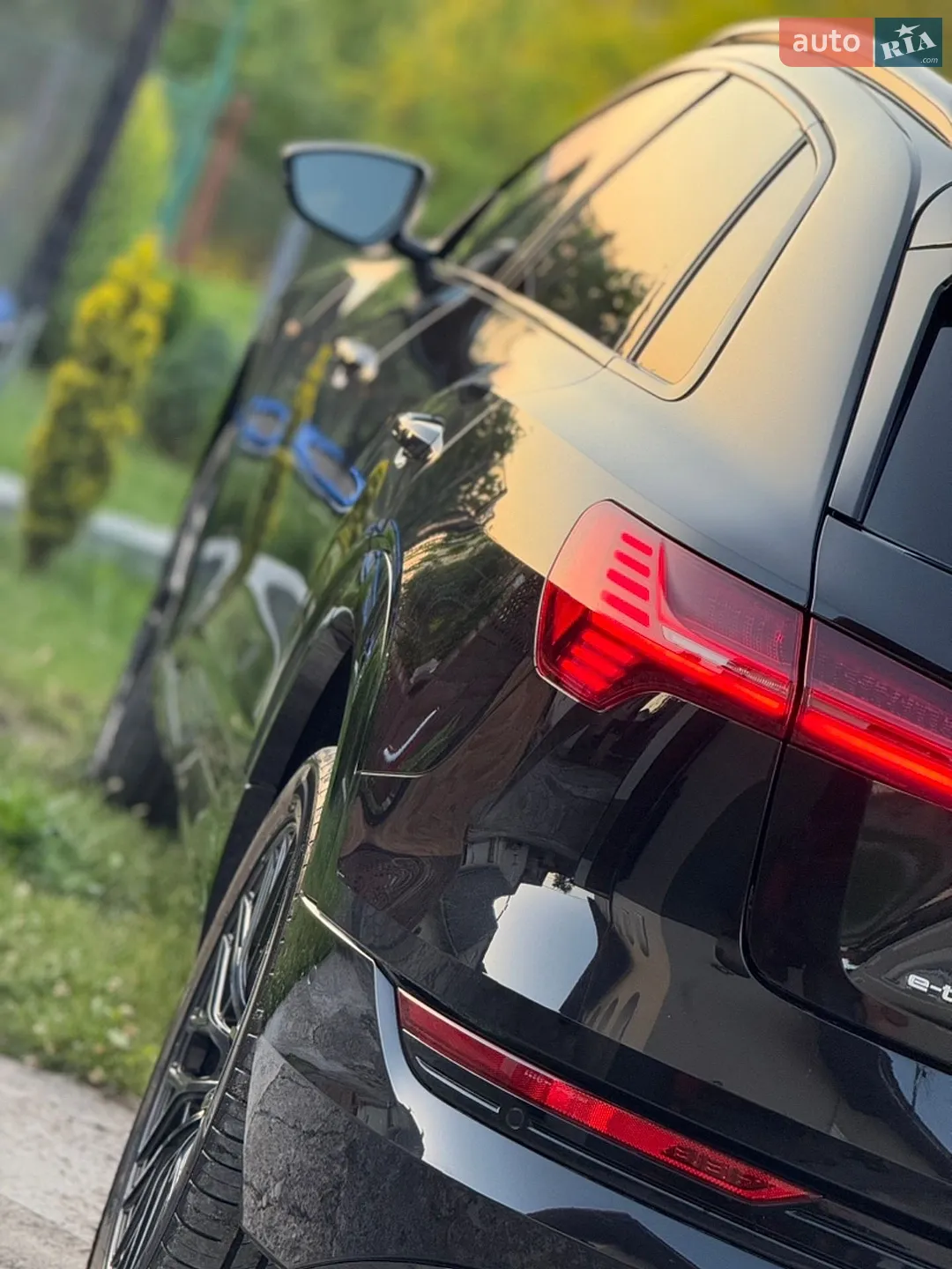 2019 Audi e-tron - мініатюра 27