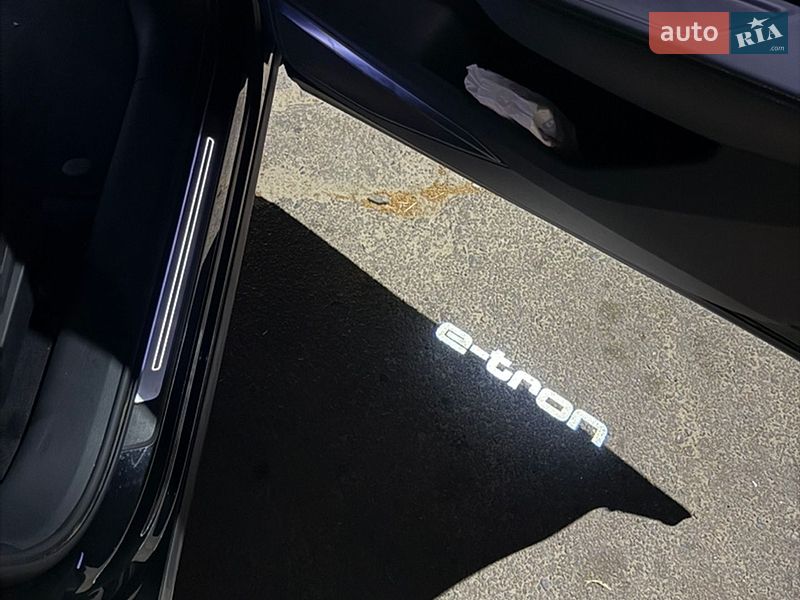 Внедорожник / Кроссовер Audi e-tron 2021 в Львове