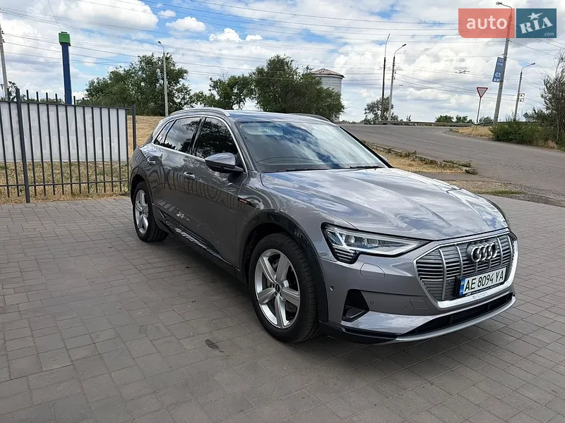 Audi e-tron 2021