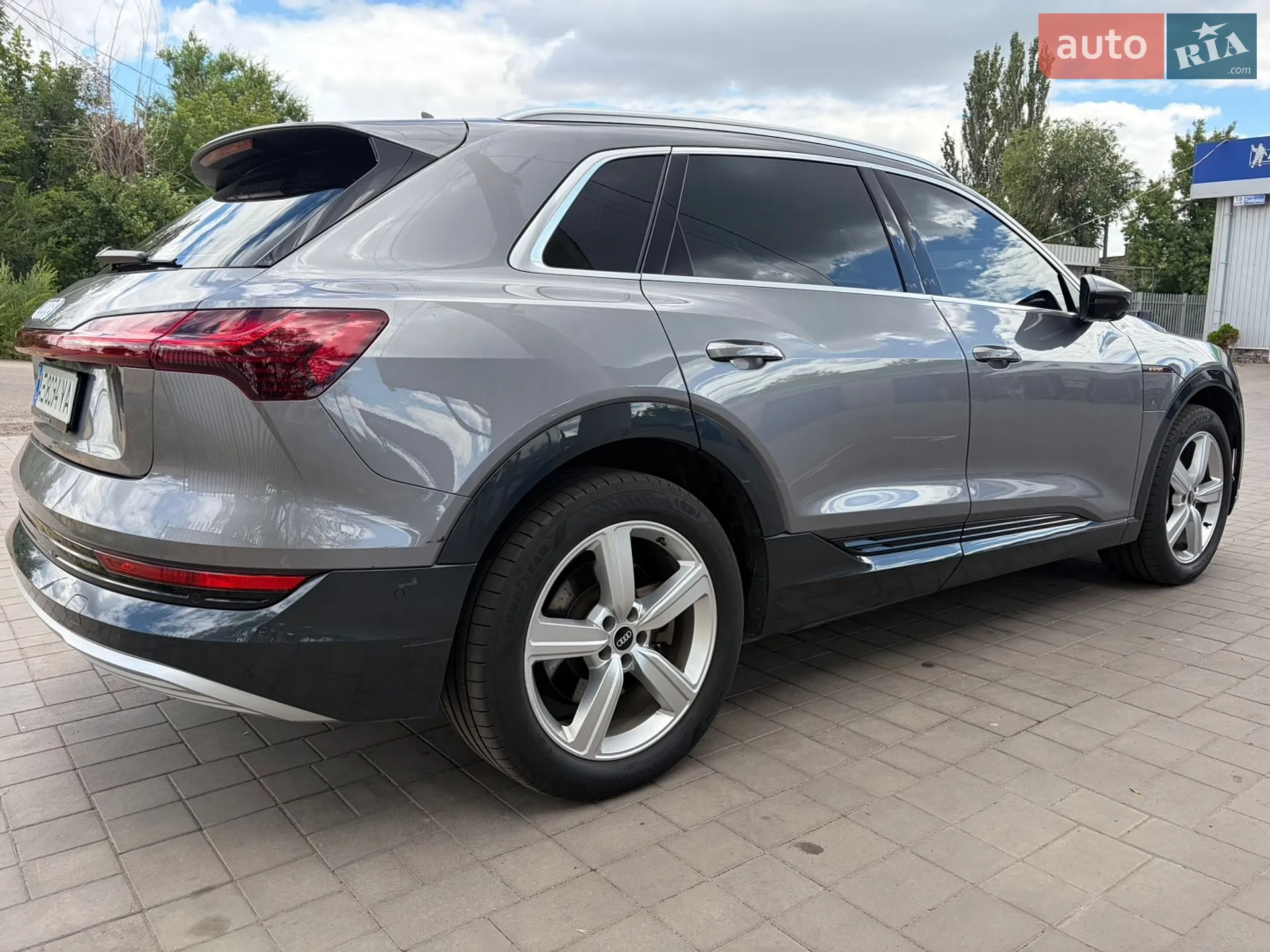 2021 Audi e-tron - мініатюра 4