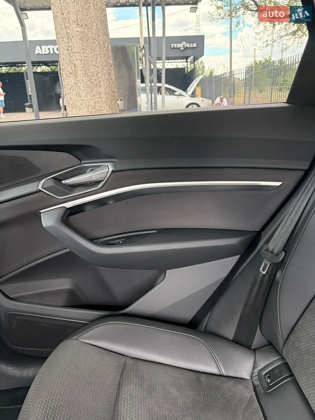 2021 Audi e-tron - мініатюра 15