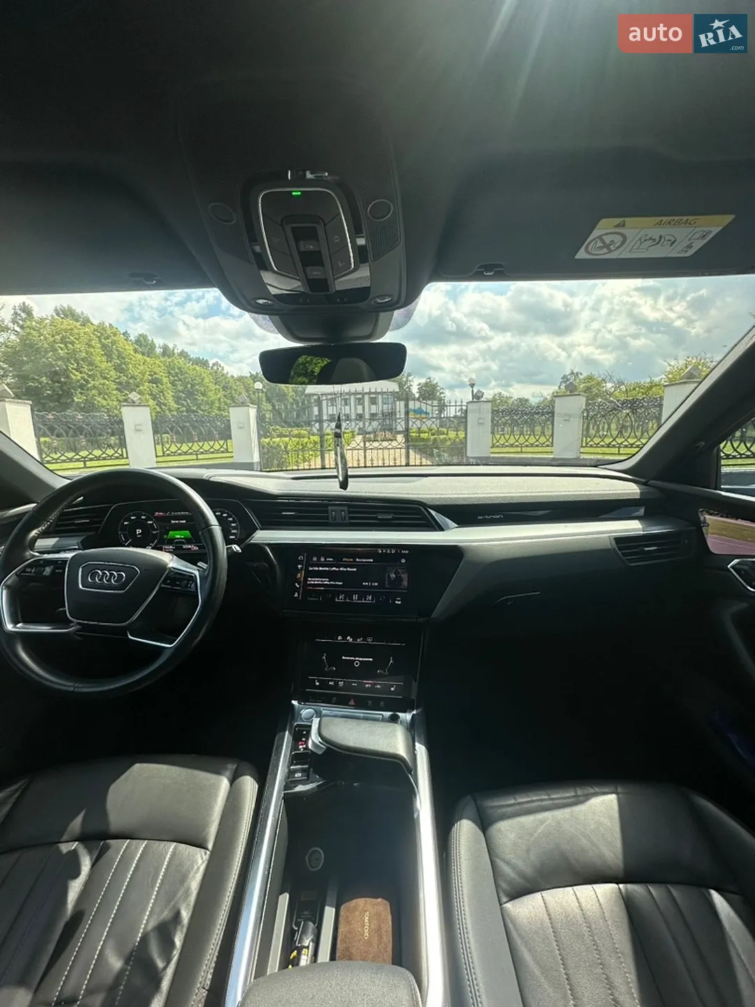 2019 Audi e-tron - мініатюра 22
