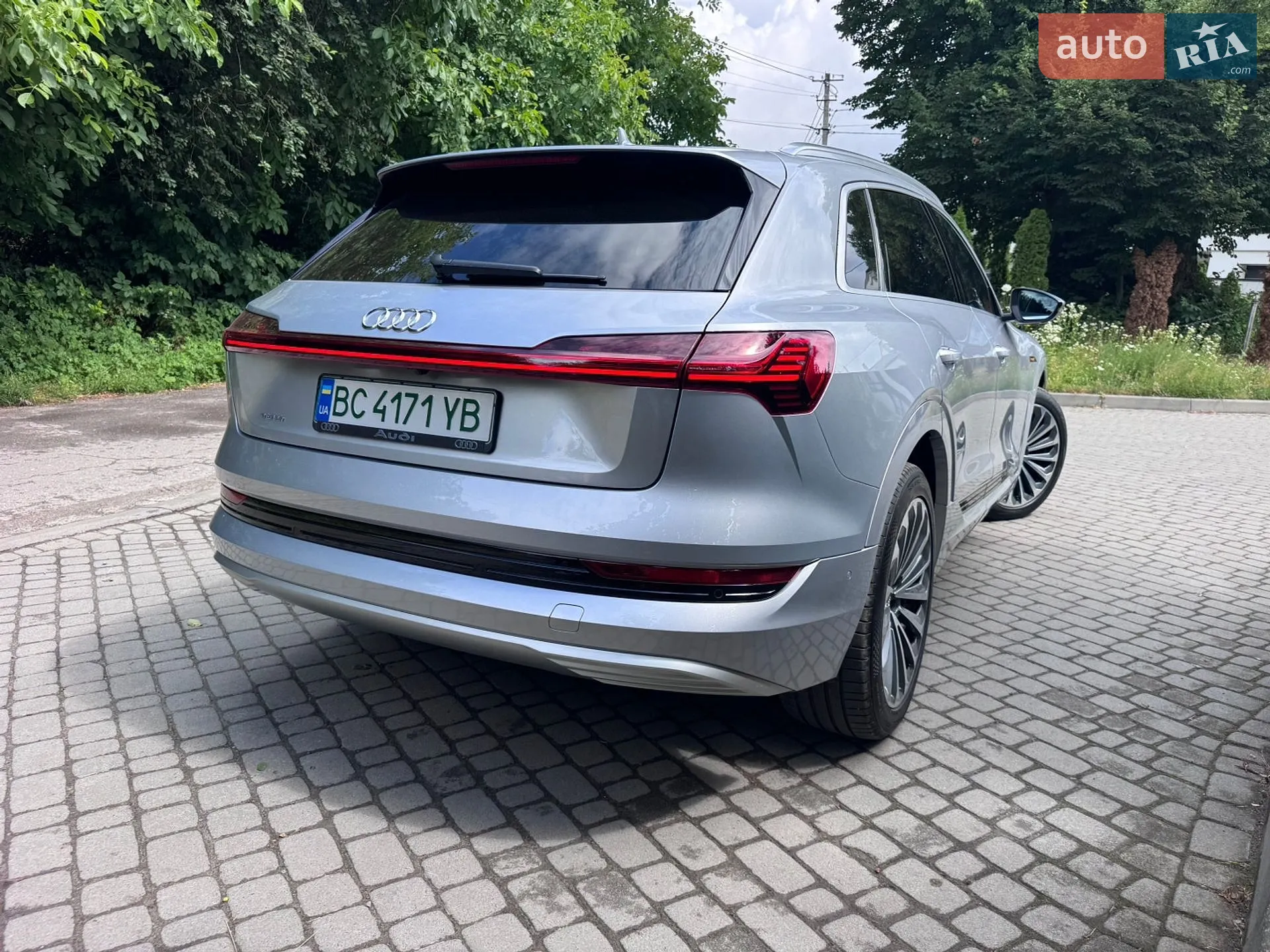 2019 Audi e-tron - мініатюра 12