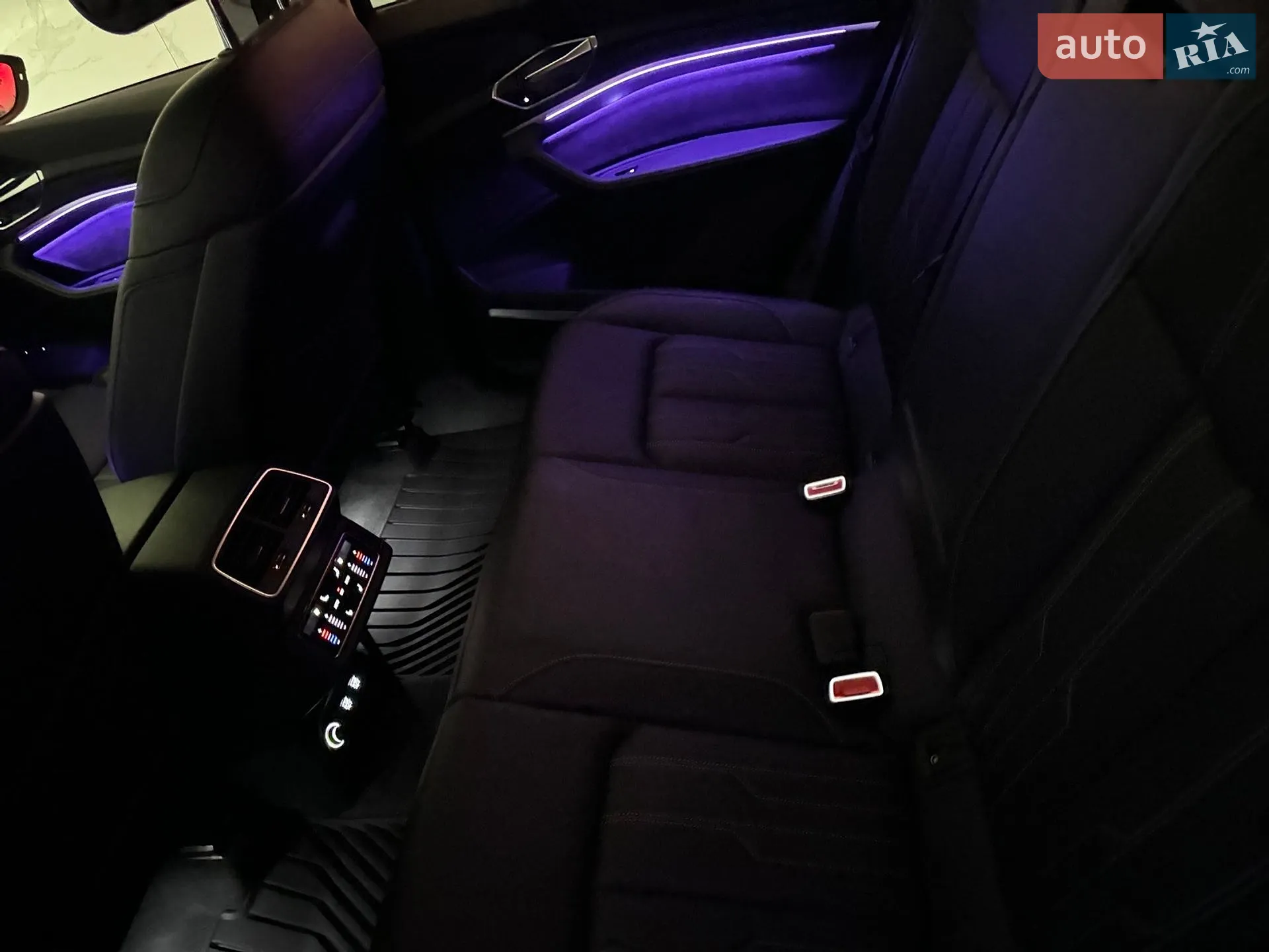 2019 Audi e-tron - мініатюра 39