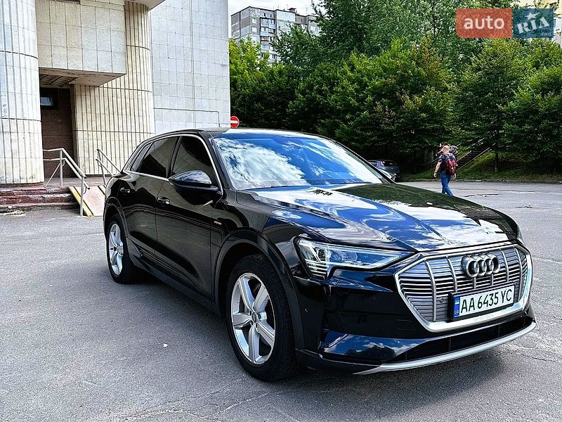 Audi e-tron 2019