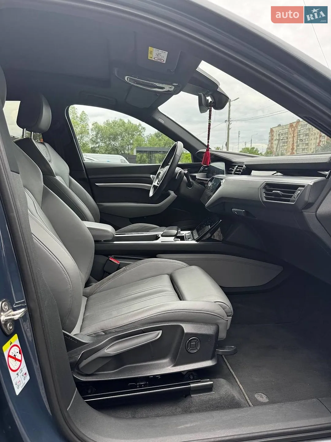 2021 Audi e-tron - мініатюра 9