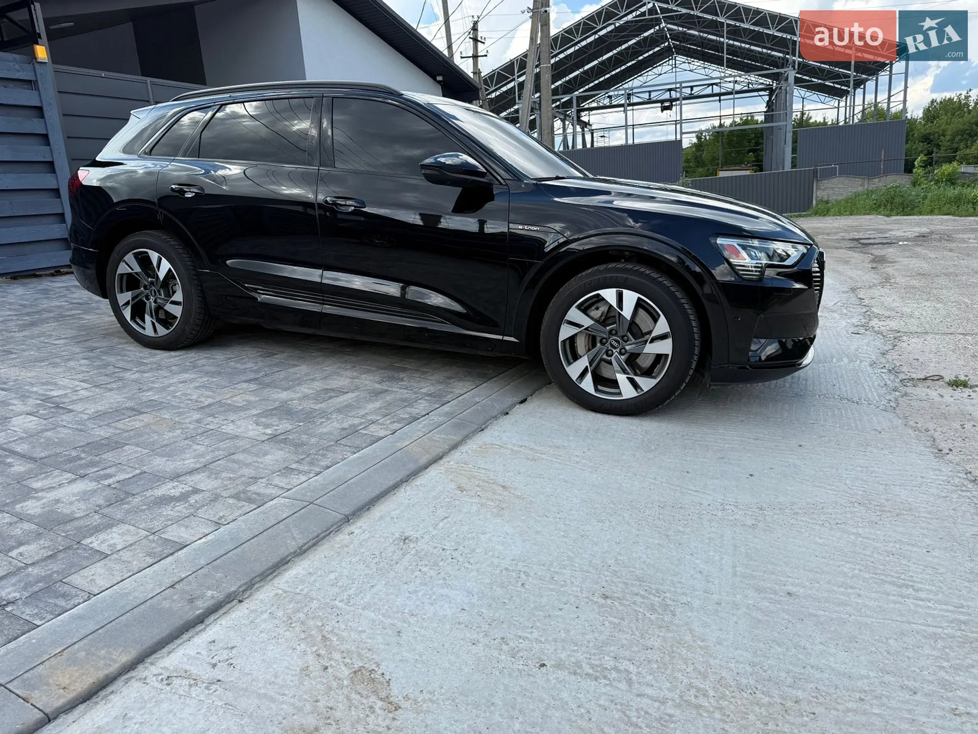 2021 Audi e-tron - мініатюра 2