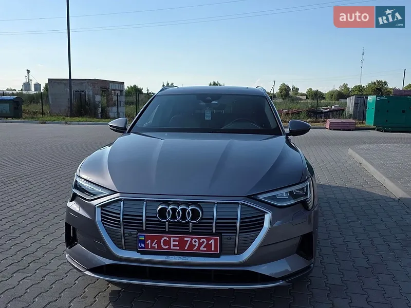 Audi e-tron 2019