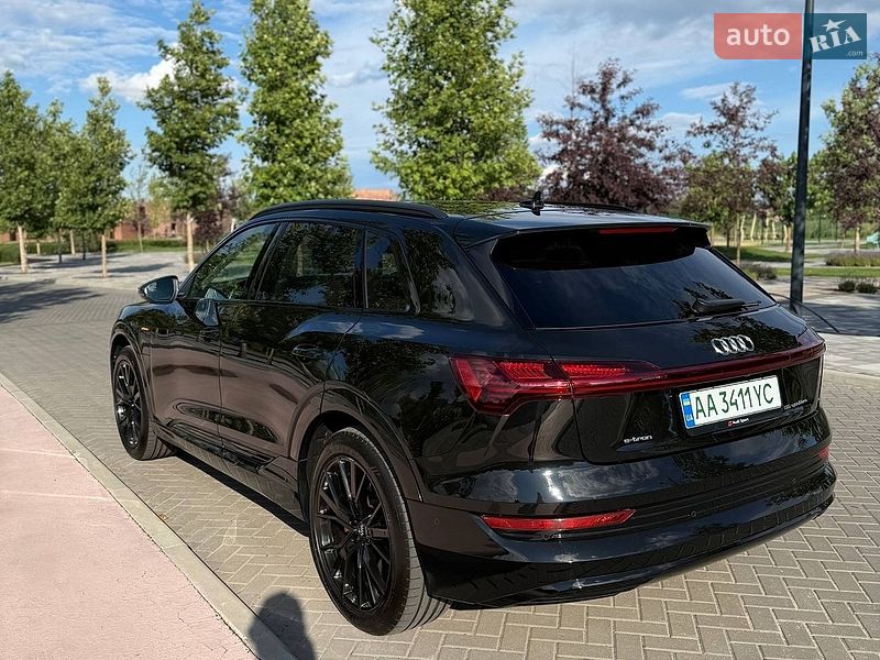 Внедорожник / Кроссовер Audi e-tron 2019 в Ирпене