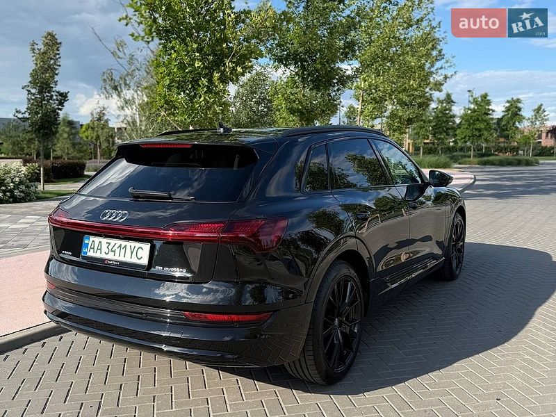 Внедорожник / Кроссовер Audi e-tron 2019 в Ирпене